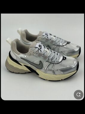 Nike Silver and Cream Retro-Chunky Mesh Sneakers